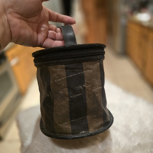 Fendi oval bag Aithentic - Picture 3 of 10